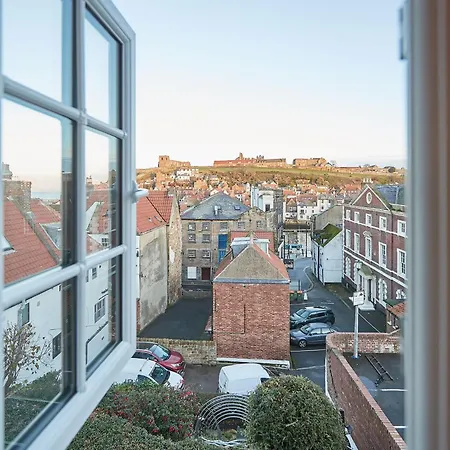 Paradise View * Whitby